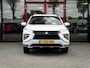 Mitsubishi Eclipse Cross 2.4 PHEV First Edition 4WD | Trekhaak | Navigatie | Stoelverwarming | Stuurwiel Verwarmd | HUD | DAB+ | Camera | Adaptieve Cruise Control | Parelmoer Lak | Origineel NL | 2e Eigenaar |