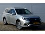 Mitsubishi Outlander PHEV 2.4 INSTYLE 4WD | PLUG IN HYBRID | V2G | FULL OPTIONS | SCHUIDAK | ADAPTIEF CRUISE | FABRIEKGARANTIE TOT 11-11-2029* | ALL IN RIJKLAARPRIJS