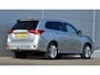 Mitsubishi Outlander PHEV 2.4 INSTYLE 4WD | PLUG IN HYBRID | V2G | FULL OPTIONS | SCHUIDAK | ADAPTIEF CRUISE | FABRIEKGARANTIE TOT 11-11-2029* | ALL IN RIJKLAARPRIJS