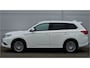 Mitsubishi Outlander PHEV 2.4 INSTYLE 4WD | PLUG IN HYBRID | V2G | FULL OPTIONS | SCHUIFDAK | ADAPTIEF CRUISE | TREKHAAK 1500KG | ALL SEASON BANDEN | ALL IN RIJKLAARPRIJS