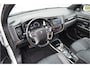Mitsubishi Outlander PHEV 2.4 INSTYLE 4WD | PLUG IN HYBRID | V2G | FULL OPTIONS | SCHUIFDAK | ADAPTIEF CRUISE | TREKHAAK 1500KG | ALL SEASON BANDEN | ALL IN RIJKLAARPRIJS