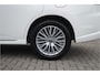 Mitsubishi Outlander PHEV 2.4 INSTYLE 4WD | PLUG IN HYBRID | V2G | FULL OPTIONS | SCHUIFDAK | ADAPTIEF CRUISE | TREKHAAK 1500KG | ALL SEASON BANDEN | ALL IN RIJKLAARPRIJS