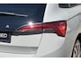 Skoda Scala 1.0 TSI Sport Business / Nederlandse Auto / Eerste Eigenaar / Apple Car Play / Cruise Control / Climate Control / Afneembare trekhaak / Panoramadak / Parkeercamera achter / Parkeersensoren voor en achter / 18 inch Licht metalen velgen
