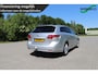 Toyota Avensis 1.8 VVTi Business navigatie climate&cruise control trekhaak regen en lichtsensor goed onderhouden