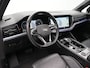 Volkswagen Touareg 3.0 TSi eHybrid 4MOTION Elegance Panorama Luchtvering Camera Leder