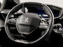 Peugeot 208 1.2 PureTech GT (VIRTUAL COCKPIT, APPLE CARPLAY, GROOT NAVI, ADAPTIVE CRUISE, 360 CAMERA, LEDER, SPORTSTOELEN, GETINT GLAS, LM VELGEN, LANE ASSIST, NIEUWSTAAT)