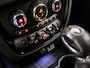 MINI Clubman Mini 1.5 One Pepper Business Sport Automaat (NAVIGATIE, CLIMATE, STOELVERWARMING, GETINT GLAS, SPORTSTOELEN, CRUISE, PARKEERSENSOREN, NIEUWSTAAT)