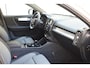 Volvo XC40 B4 211PK Automaat Plus Dark / Adaptieve Cruisecontrol / Parkeersensoren / Stoelverwarming / Stuurverwarming / Elektrische Stoelen / Trekhaak /