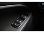 Ford EcoSport 1.0 EcoBoost Titanium | Trekhaak | Lederen bekleding | Climate Control | Parkeersensoren | Keyless Entry/Start | Start/stop | Licht metalen velgen |
