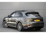 Porsche Cayenne 3.0 E-Hybrid 462PK Sport Design Sport Chrono Pano Trekhaak 22"