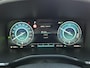 Hyundai Santa Fe 1.6 T-GDI PHEV Plug-in Premium Automaat / Apple Carplay Android Auto / Elektrische achterklep / Rondomzicht camera / Stuur- en Stoelverwarming / Adaptief CC / Stoelventilatie voor / Achterbank verwarming /