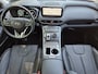 Hyundai Santa Fe 1.6 T-GDI PHEV Plug-in Premium Automaat / Apple Carplay Android Auto / Elektrische achterklep / Rondomzicht camera / Stuur- en Stoelverwarming / Adaptief CC / Stoelventilatie voor / Achterbank verwarming /