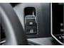 Volkswagen Crafter 35 2.0 TDI L3H2 Black Pack Luxe 19" ACC Dubbel Schuifdeur BPM Vrij Facelift LED