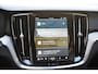 Volvo V60 T6 350PK Automaat AWD Ultra Dark / Adaptieve Cruisecontrol / Parkeersensoren / Stoelverwarming / Stuurverwarming / 360 Camera / Elektrische Stoelen /