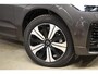 Volvo XC60 T6 350PK Automaat AWD Plus Dark / Adaptive Cruise control / Stoelverwarming v+a / Stuurverwarming / Elektr. achterklep  / Panoramadak / Harman Kardon /