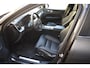 Volvo XC60 T6 350PK Automaat AWD Plus Dark / Adaptive Cruise control / Stoelverwarming v+a / Stuurverwarming / Elektr. achterklep  / Panoramadak / Harman Kardon /