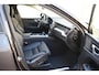Volvo XC60 T6 350PK Automaat AWD Plus Dark / Adaptive Cruise control / Stoelverwarming v+a / Stuurverwarming / Elektr. achterklep  / Panoramadak / Harman Kardon /
