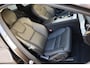 Volvo XC60 T6 350PK Automaat AWD Plus Dark / Adaptive Cruise control / Stoelverwarming v+a / Stuurverwarming / Elektr. achterklep  / Panoramadak / Harman Kardon /