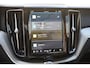 Volvo XC60 T6 350PK Automaat AWD Plus Dark / Adaptive Cruise control / Stoelverwarming v+a / Stuurverwarming / Elektr. achterklep  / Panoramadak / Harman Kardon /