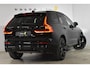 Volvo XC60 T6 350PK AWD Plus Black Edition / Adaptieve cruise control / Harman Kardon / BLIS / Panoramadak / Apple carplay / Parkeersensoren met 360 camera / Elektrische achterklep / Elektrische stoelen met geheugen / Stoel en stuurwielverwarming / 21” velgen / Trekhaak /