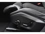 Volvo XC60 T6 350PK AWD Plus Black Edition / Adaptieve cruise control / Harman Kardon / BLIS / Panoramadak / Apple carplay / Parkeersensoren met 360 camera / Elektrische achterklep / Elektrische stoelen met geheugen / Stoel en stuurwielverwarming / 21” velgen / Trekhaak /