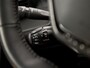 Peugeot 2008 1.2 PureTech Sport (APPLE CARPLAY, LANE ASSIST, SPORTSTOELEN, PARKEERSENSOREN, CRUISE, DAB+, NIEUWE APK, NIEUWSTAAT)