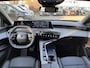 Peugeot E-3008 Allure Avantage 73 kWh | Leder | Stoel en stuurverwarming | Adaptieve cruise control | Navigatie | Warmtepomp