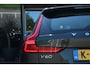 Volvo V60 B3 Inscription | Adaptive Cruise | Camera | Lighting-Pack | Verwarmbare Voorruit | Trekhaak | BLIS
