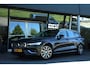 Volvo V60 B3 Inscription | Adaptive Cruise | Camera | Lighting-Pack | Verwarmbare Voorruit | Trekhaak | BLIS
