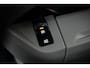 Volkswagen Multivan 1.4 eHybrid 218 pk L2H1 7p | Trekhaak uitklapbaar | Cruise control adaptief | Achtereuitrijcamera |