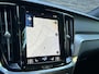 Volvo V60 2.0 T8 Twin Engine AWD R-Design l Pano l Elektrische Trekhaak l Elektrische Klep l NAP