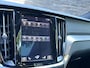 Volvo V60 2.0 T8 Twin Engine AWD R-Design l Pano l Elektrische Trekhaak l Elektrische Klep l NAP