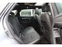 Land Rover Range Rover Evoque 1.5 P300e AWD R-Dynamic SE / Trekhaak / Panorama schuifdak / 360 Camera / NL Auto! / 51.651 km