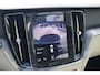 Volvo V60 T4 Momentum Pro 2.0 211PK | Camera | Memory | Leder | Pano | Stoelverwarming | Head-Up | Adaptive