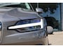 Volvo V60 T4 Momentum Pro 2.0 211PK | Camera | Memory | Leder | Pano | Stoelverwarming | Head-Up | Adaptive