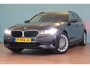 BMW 5-Serie Touring 520e Business Edition Plus | NAVI | PDC V+A | LEER | ELEKTR STOEL+KLEP | TREKHAAK INKL |