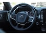 Volvo XC40 T4 190PK Automaat Momentum Pro Navigatie / Parkeersensoren Voor & achter / Parkeercamera achter / Semi Elek. wegklapbare trekhaak / Climate Control /  Getinte ramen vanaf de B-Stijl / Premium Audi Harman Kardon