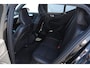 Volvo XC40 T4 190PK Automaat Momentum Pro Navigatie / Parkeersensoren Voor & achter / Parkeercamera achter / Semi Elek. wegklapbare trekhaak / Climate Control /  Getinte ramen vanaf de B-Stijl / Premium Audi Harman Kardon