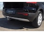 Volvo XC40 T4 190PK Automaat Momentum Pro Navigatie / Parkeersensoren Voor & achter / Parkeercamera achter / Semi Elek. wegklapbare trekhaak / Climate Control /  Getinte ramen vanaf de B-Stijl / Premium Audi Harman Kardon
