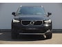 Volvo XC40 T4 190PK Automaat Momentum Pro Navigatie / Parkeersensoren Voor & achter / Parkeercamera achter / Semi Elek. wegklapbare trekhaak / Climate Control /  Getinte ramen vanaf de B-Stijl / Premium Audi Harman Kardon