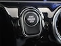 Mercedes-Benz A-klasse 250 e Business Solution AMG | Panoramadak | Sfeerverlichting | Donder getinte ramen |