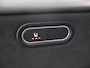 Mercedes-Benz A-klasse 250 e Business Solution AMG | Panoramadak | Sfeerverlichting | Donder getinte ramen |