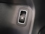 Mercedes-Benz A-klasse 250 e Business Solution AMG | Panoramadak | Sfeerverlichting | Donder getinte ramen |