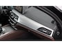 BMW 5-Serie M550i xDrive High Executive | Massage | Bowers & Wilkins | Schuifdak | Head-up | M Onderstel Professional | Stoelventilatie