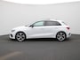 Audi A3 Sportback 35 TDI S edition 150 PK | S-line | Automaat | Navigatie | Panoramadak | Keyless | Adaptive Cruise Control | Trekhaak | Stoelverwarming | Virtual Cockpit | LED Matrix | Lichtmetalen velgen | Privacy glass |