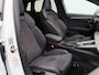 Audi A3 Sportback 35 TDI S edition 150 PK | S-line | Automaat | Navigatie | Panoramadak | Keyless | Adaptive Cruise Control | Trekhaak | Stoelverwarming | Virtual Cockpit | LED Matrix | Lichtmetalen velgen | Privacy glass |