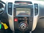Kia Venga 1.4 CVVT Seven 2e eigenaar dealer onderhouden achteruit camera cruis control navigatie