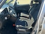 Kia Venga 1.4 CVVT Seven 2e eigenaar dealer onderhouden achteruit camera cruis control navigatie
