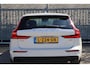 Volvo V60 2.0 B3 Momentum Advantage | Adaptieve Cruise Control | Stoel-/Stuur-/Voorruitverwarming | Dodehoek detectie | Parkeercamera | Navigatie | Apple CarPlay & Android Auto | Trekhaak |