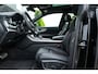 Audi Q8 55 TFSI e quattro S-Line S Facelift SQ8 style RS rood stiksel/gordels....